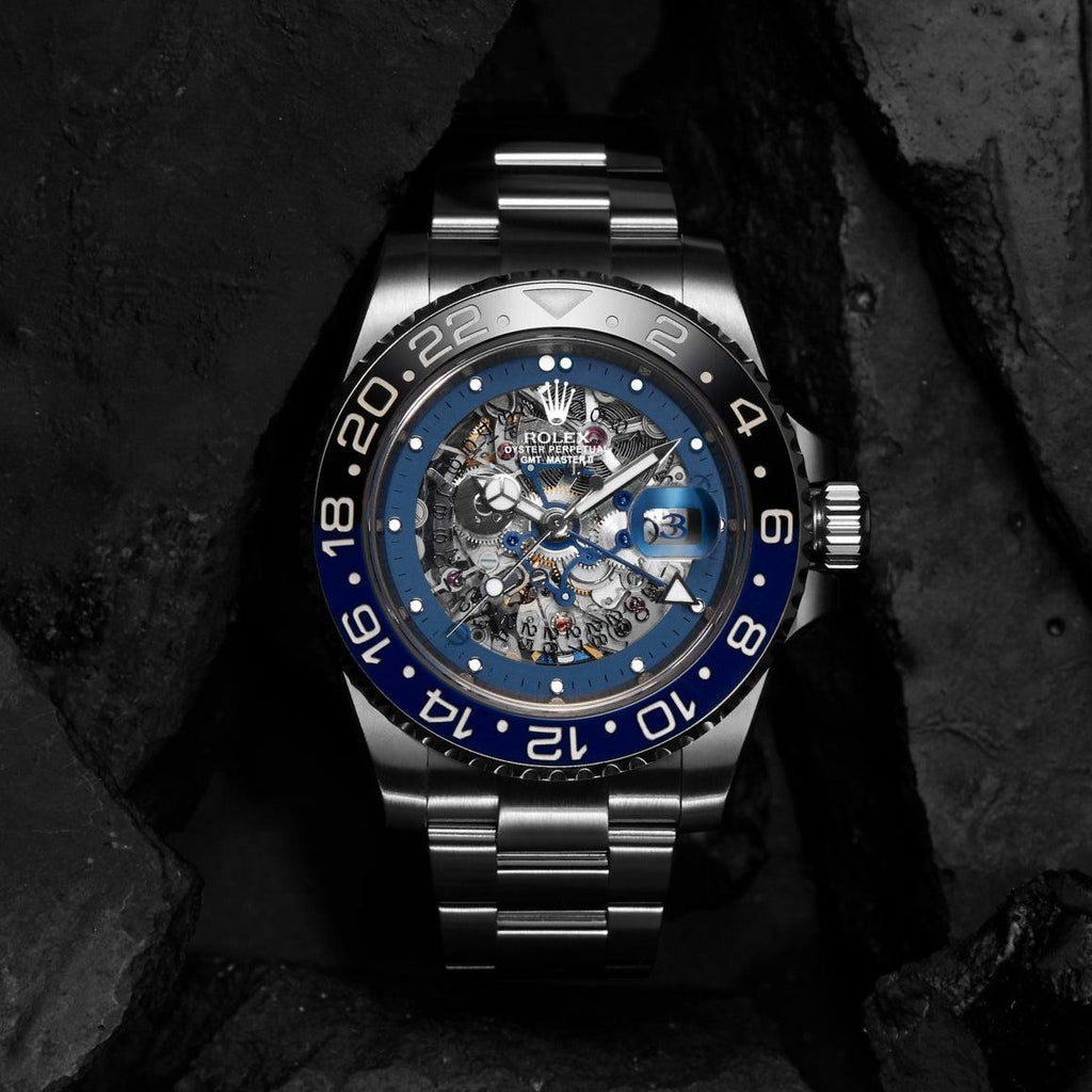 Custom watch manufacturer SKELETON CONCEPT has released a collaboration model with Paris Saint-Germain soccer player Presnel Kimpembe.