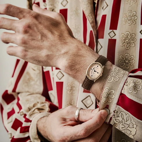 Oval Bubble Diamond Watch - Salmon Dial