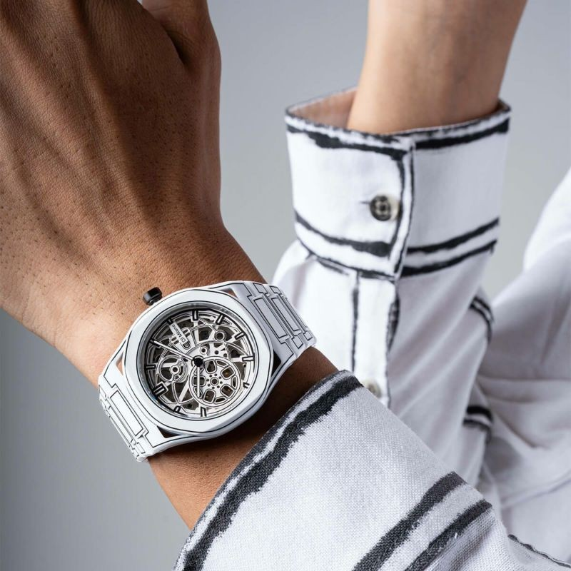 SKELETON SKETCH - White Sketch