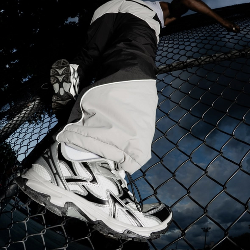 VORTEX V.2 (Black/Silver)