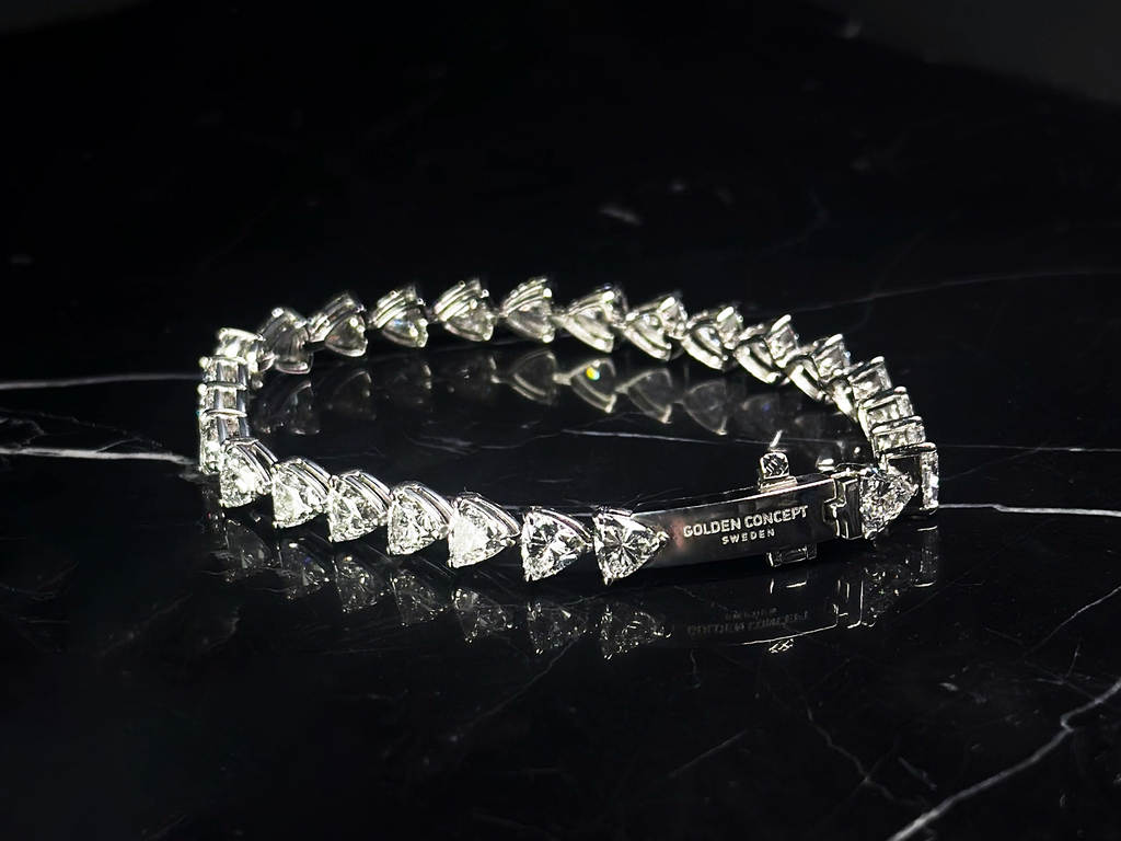 ラグジュアリーブランド「GOLDEN CONCEPT（ゴールデンコンセプト）」から、合計13.39ctのダイヤモンドを贅沢に並べた、プラチナ製（Pt900）のテニスブレスレットが登場。