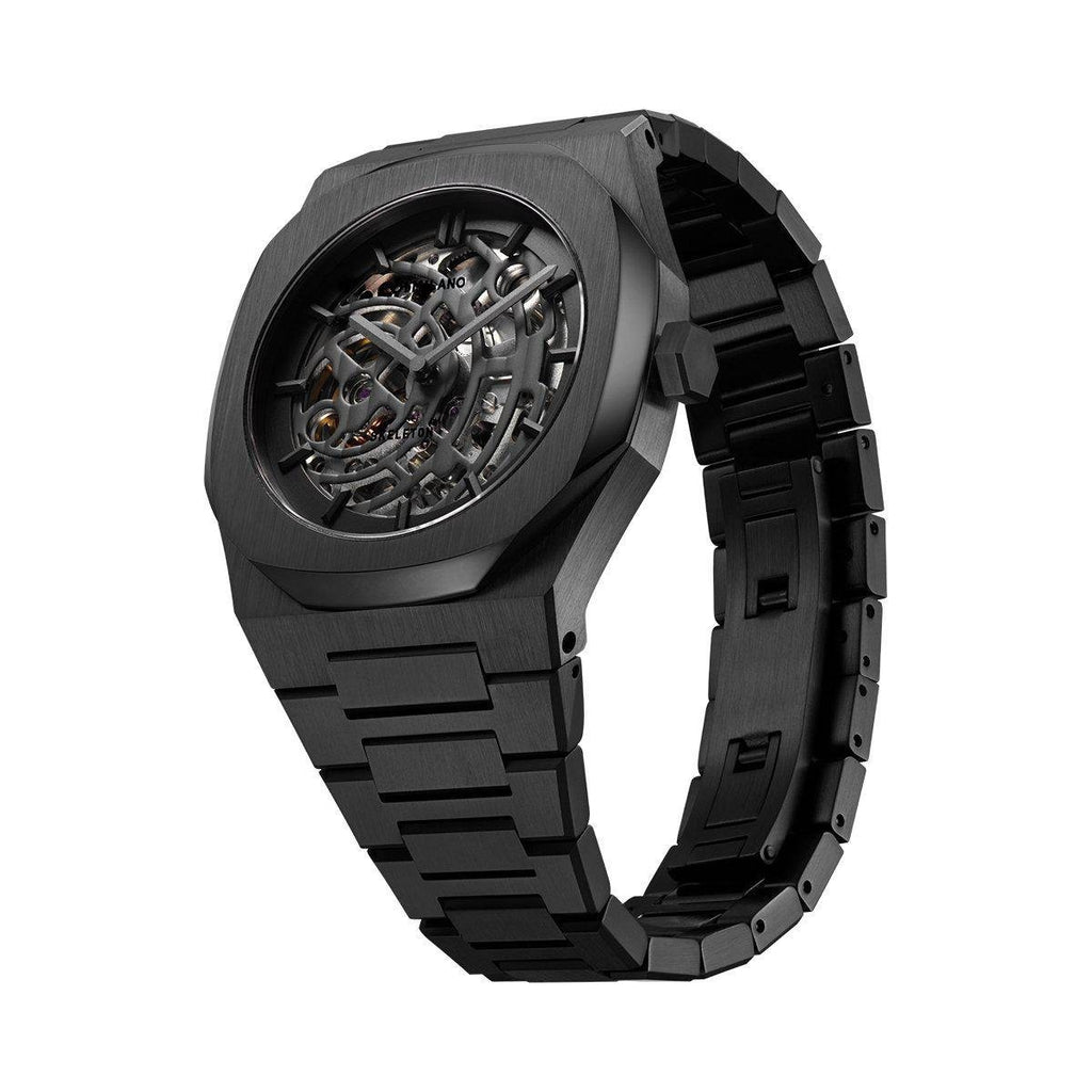 The long-awaited all-black model is released from D1 MILANO's skeleton collection.