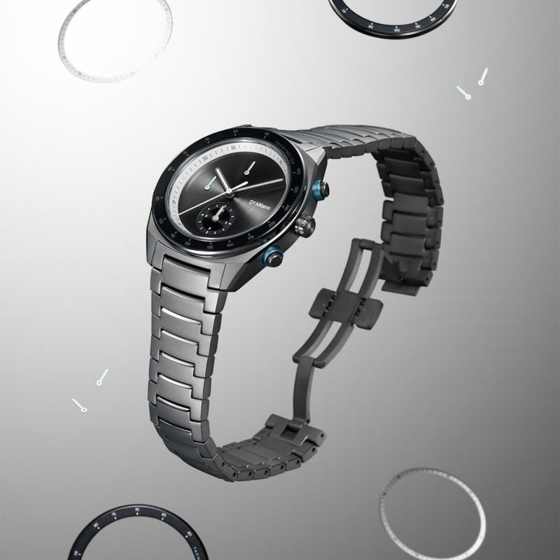 CHRONOGRAPH - Essential Black