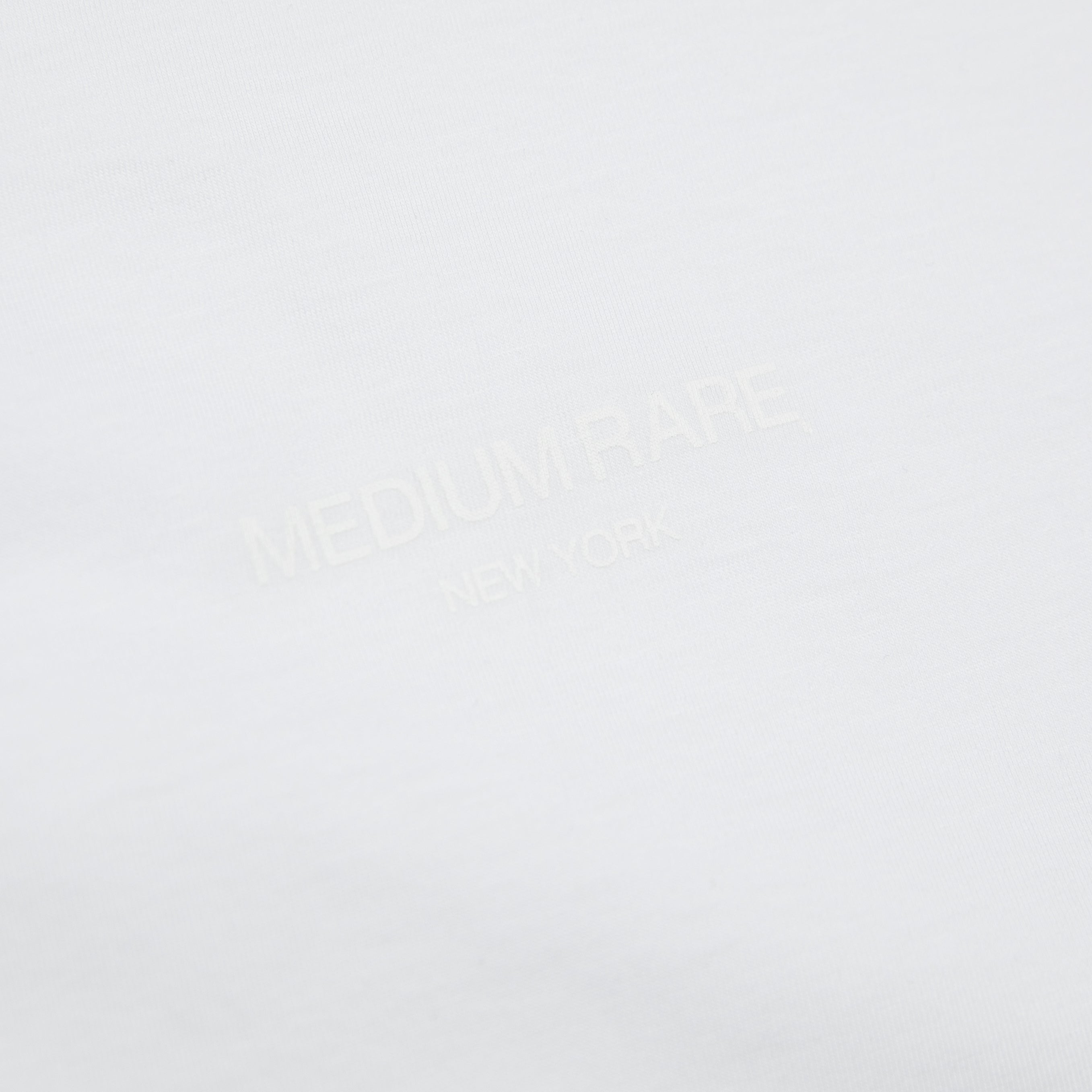 TEE-“MEDIUMRARE”WhiteLOGO