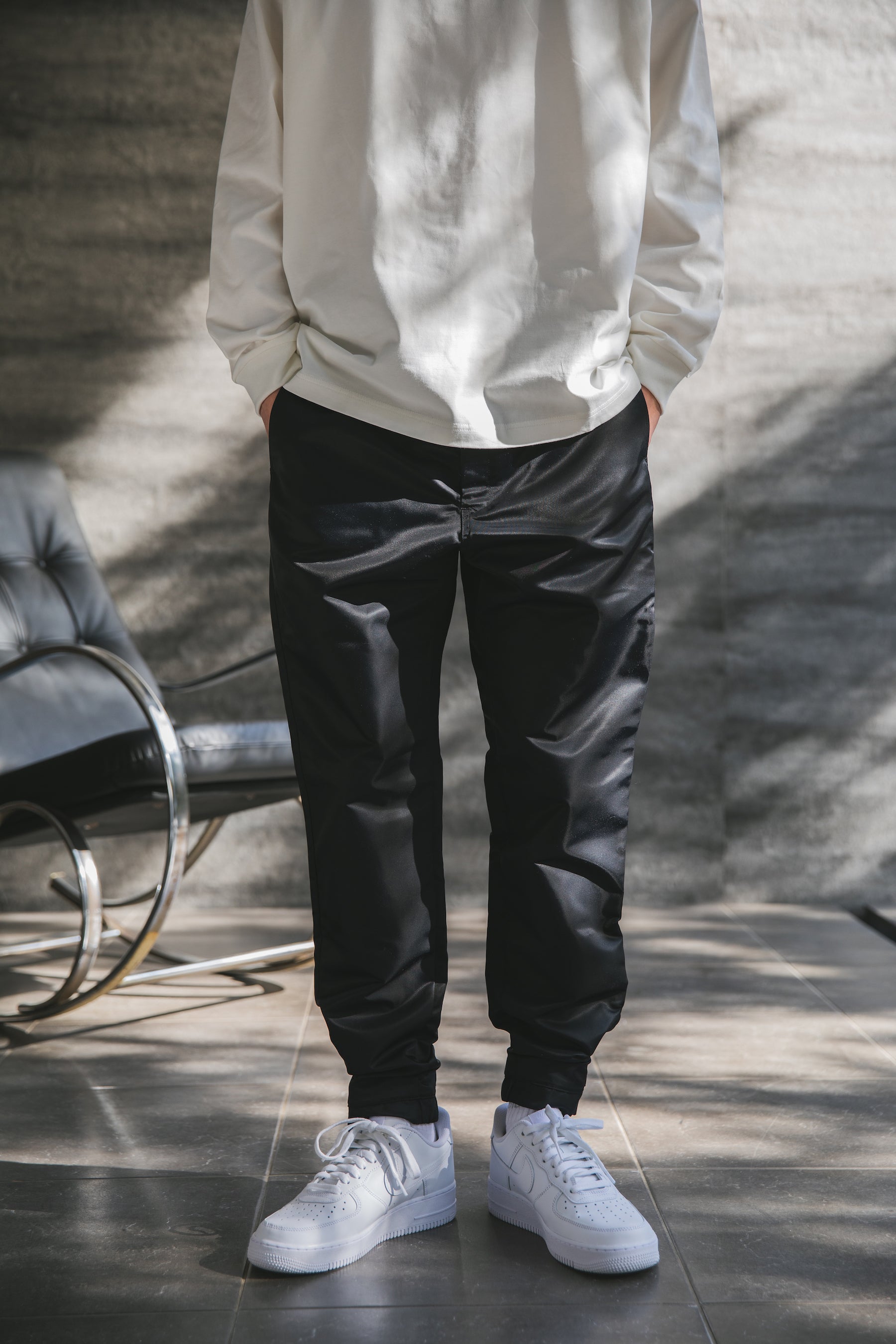 TAPED HEM NYLON PANTS