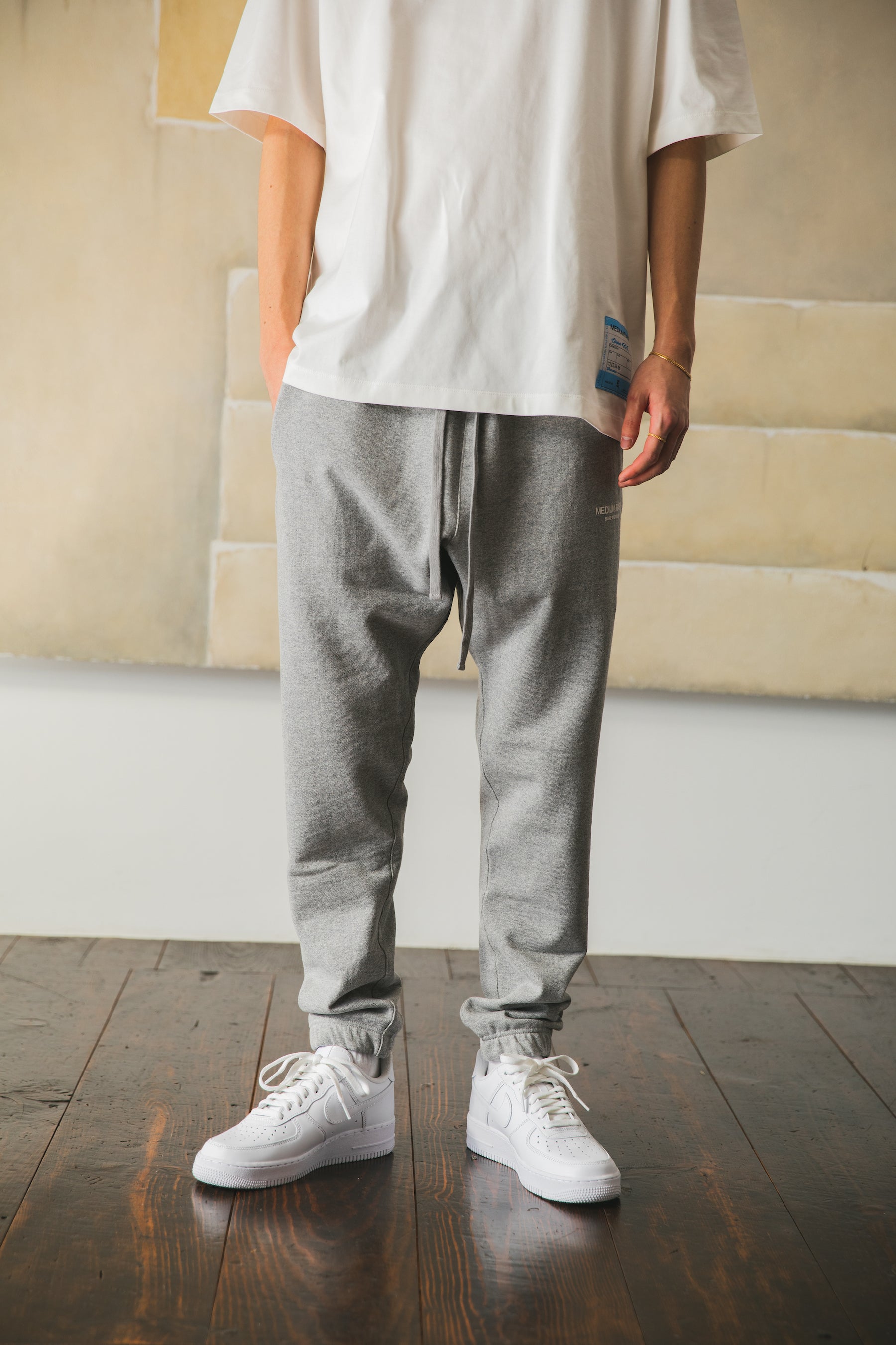 “BORE ME MORE” PANTS Grey