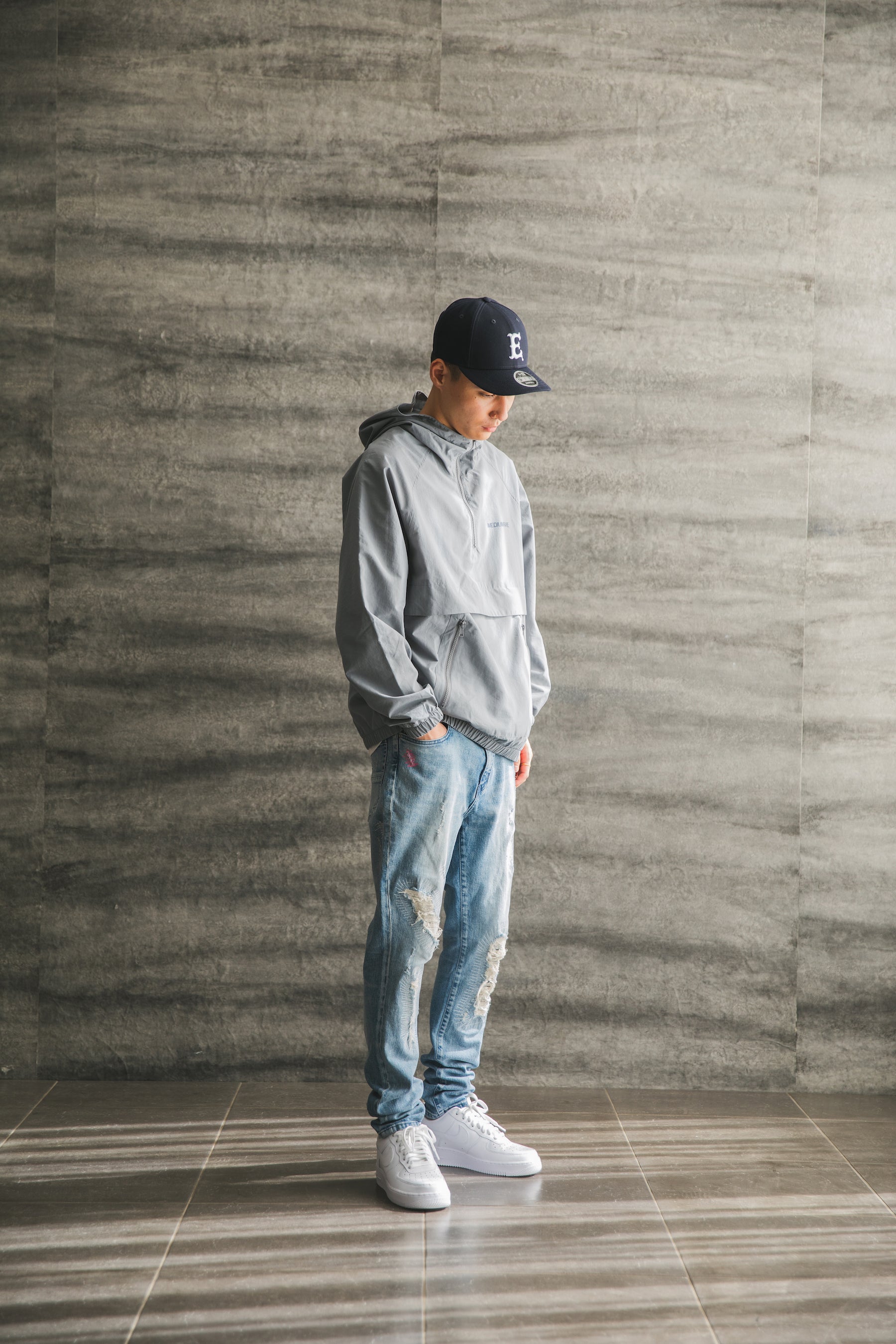 NYLON PULLOVER GREY